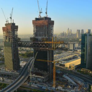 ALEC completes final lift of the show-stopping bridge ‘The Link’ at One Za’abeel