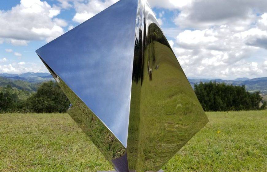 Colombian artist Gustavo Vélez to showcase sculptures at Oblong Contemporary Art Gallery in Dubai