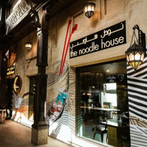 Art Painting Lab gives an artsy spin to The Noodle House in Souk Madinat Jumeirah