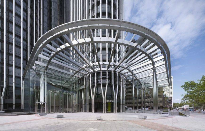 Bauporte Gulf launches tallest all-glass automatic revolving doors in the Middle East