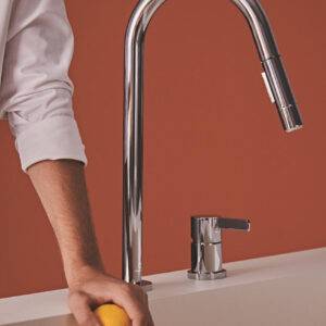 Ideal Standard introduces the new Gusto kitchen tap collection