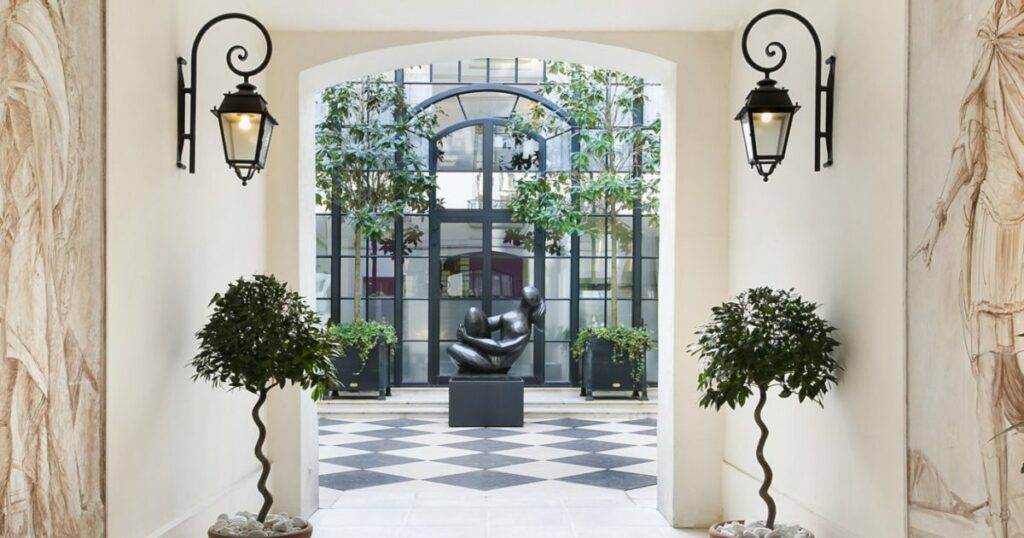 A Legendary Designer Whose Legacy Carries On