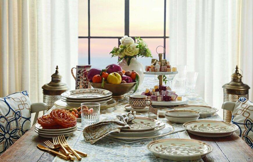 ديكور على مائدة شهر رمضان الذهبية