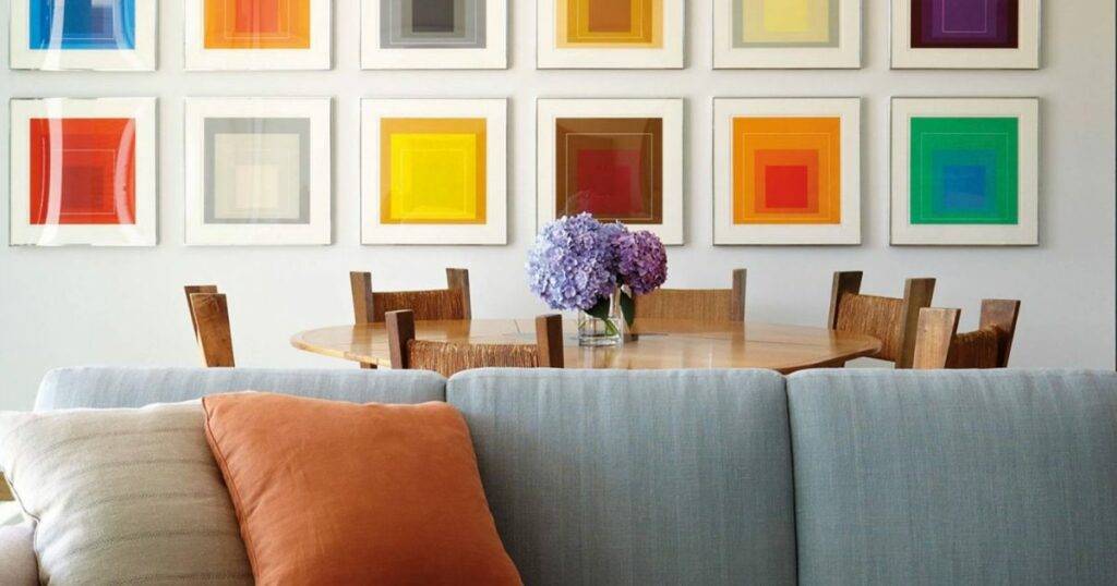 Exuding A Casual, Comfortable Elegance