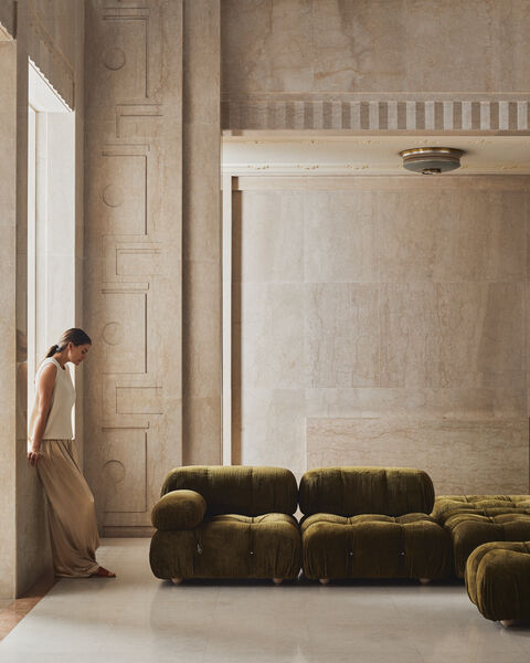 Enhance Your Home With 50 Luxury Sofas For An Opulent Upgrade 96 50 Luxury Sofas To Upgrade Your Home This Fall