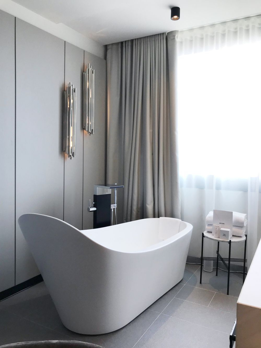 50 Modern Luxury Bathroom Ideas