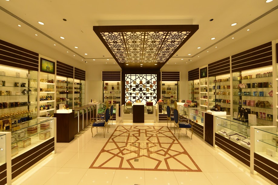 ديكورات محل العطور