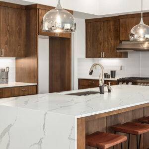 أحدث اتجاهات ديكورات و الوان مطابخ لعام 2024