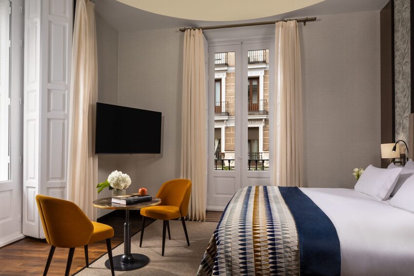 NH Collection Palacio de Tepa Suite 2