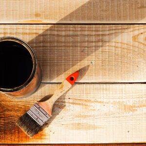دهانات خشب أفضل الأنواع وطرق الاستخدام