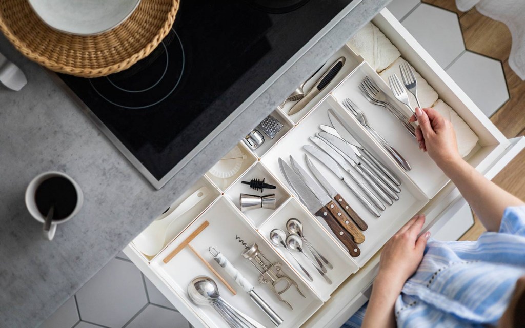 طرق ترتيب ادراج المطبخ